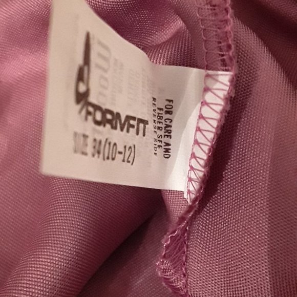 NWT Vintage FORMFIT Lace Trimmed Camisole - Picture 5 of 6